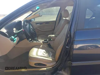 2004 BMW 3 Series 325i with VIN WBAET374X4NJ95019, listed as a IAAI auction lot 42008229 with 1 mi miles. Bid and sale history available at carsss.com. Image 5.