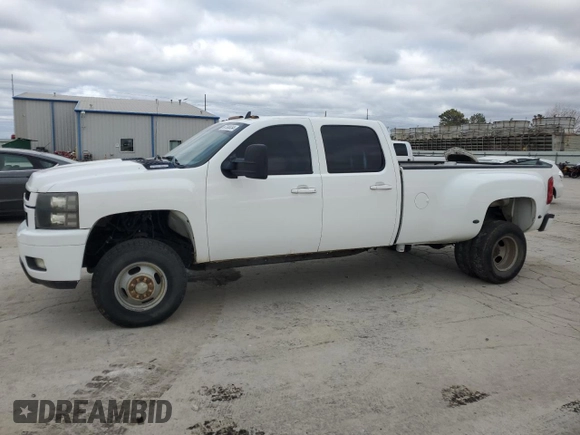 2008 Chevrolet Silverado 3500HD DRW LTZ with VIN 1GCJK33698F111624, listed as a Copart auction lot 87398034 with 242,410 mi miles and Clean Title. Bid and sale history available at carsss.com. Image 1.