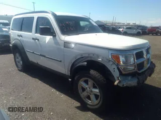 2007 Dodge Nitro SXT with VIN 1D8GU28K07W712036, listed as a IAAI auction lot 41982161 with 164,759 mi miles. Bid and sale history available at carsss.com. Image 1.