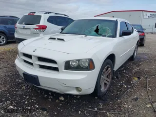 2007 Dodge Charger with VIN 2B3KA43G47H796555, listed as a IAAI auction lot 41684773 with 194,276 mi miles. Bid and sale history available at carsss.com. Image 18.
