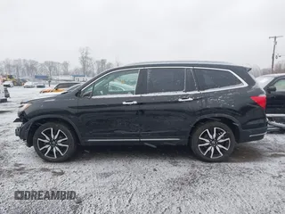 2022 Honda Pilot Touring 7-Passenger with VIN 5FNYF6H60NB005155, listed as a IAAI auction lot 41249979 with 65,712 mi miles. Bid and sale history available at carsss.com. Image 15.
