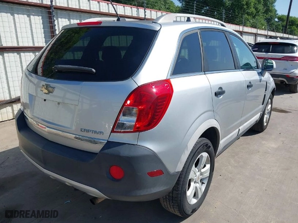 2014 Chevrolet Captiva Sport Fleet LS with VIN 3GNAL2EK0ES578236, listed as a IAAI auction lot 41972400 with 125,908 mi miles. Bid and sale history available at carsss.com. Image 4.
