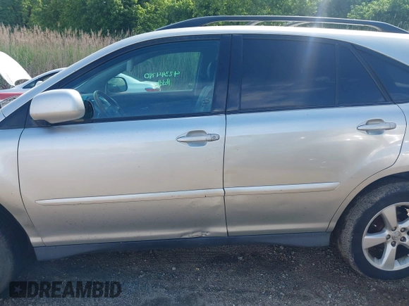 2005 Lexus RX 330 z VIN 2T2HA31U05C051638, wystawiony jako IAAI lot #42344780 z przebiegiem 294 093 mil mil oraz . Historia ofert i sprzedaży dostępna na DreamBid. Obrazek 6.