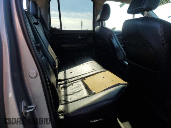 2018 Honda Ridgeline RTL-T z VIN 5FPYK3F69JB004102, wystawiony jako Copart lot #77747454 z przebiegiem Nie podano mil oraz Nie do naprawy. Historia ofert i sprzedaży dostępna na DreamBid. Obrazek 10.
