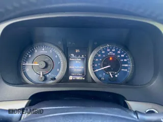 2015 Toyota Sienna Limited z VIN 5TDDK3DC8FS124511, wystawiony jako Copart lot #62570905 z przebiegiem 188 920 mil mil oraz Czysty tytuł • Clean title. Historia ofert i sprzedaży dostępna na DreamBid. Obrazek 8.