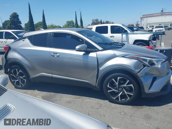 2018 Toyota C-HR XLE z VIN NMTKHMBX2JR057798, wystawiony jako IAAI lot #42327724 z przebiegiem 115 715 mil mil oraz . Historia ofert i sprzedaży dostępna na DreamBid. Obrazek 12.