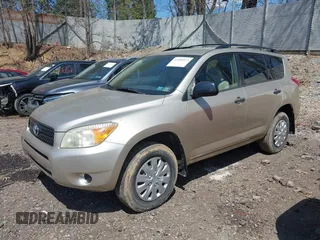 2006 Toyota RAV4 with VIN JTMZD33V866004405, listed as a IAAI auction lot 42090377 with 132,232 mi miles. Bid and sale history available at carsss.com. Image 2.
