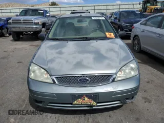 2005 Ford Focus S with VIN 1FAFP34N35W235922, listed as a Copart auction lot 54729854 with Not Provided miles and Salvage Title. Bid and sale history available at carsss.com. Image 5.