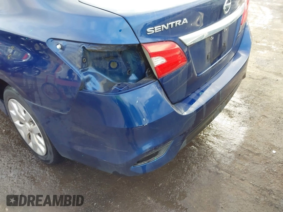 2019 Nissan Sentra S with VIN 3N1AB7AP5KY302334, listed as a IAAI auction lot 41963594 with 225,061 mi miles. Bid and sale history available at carsss.com. Image 18.