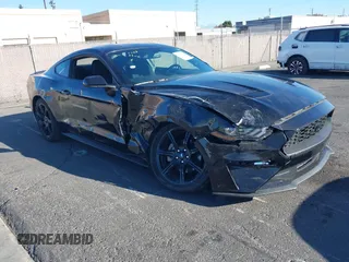 2019 Ford Mustang EcoBoost z VIN 1FA6P8TH3K5185937, wystawiony jako IAAI lot #40889835 z przebiegiem 70 809 mil mil oraz . Historia ofert i sprzedaży dostępna na DreamBid. Obrazek 1.
