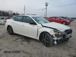 2019 Nissan Altima SR with VIN 1N4BL4CV0KC206702, listed as a Copart auction lot 48730745 with 93,300 mi miles and Salvage Title. Bid and sale history available at carsss.com. Image 4.