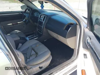 2007 Chrysler 300 C with VIN 2C3KA63H17H849672, listed as a IAAI auction lot 41800769 with 249,457 mi miles and . Bid and sale history available at carsss.com. Image 5.