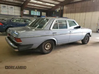 1985 Mercedes-Benz 300 с VIN WDBAB33C7FA271399, выставлен на аукционе Copart как лот 60481895 с пробегом 149 286 миль миль и Чистый • Clean title. История ставок и продаж доступна на DreamBid. Изображение 3.