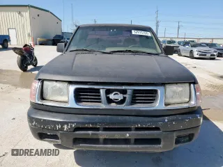 2001 Nissan Frontier XE z VIN 1N6DD21SX1C386232, wystawiony jako Copart lot #52915155 z przebiegiem 174 268 mil mil oraz Czysty tytuł • Clean title. Historia ofert i sprzedaży dostępna na DreamBid. Obrazek 5.