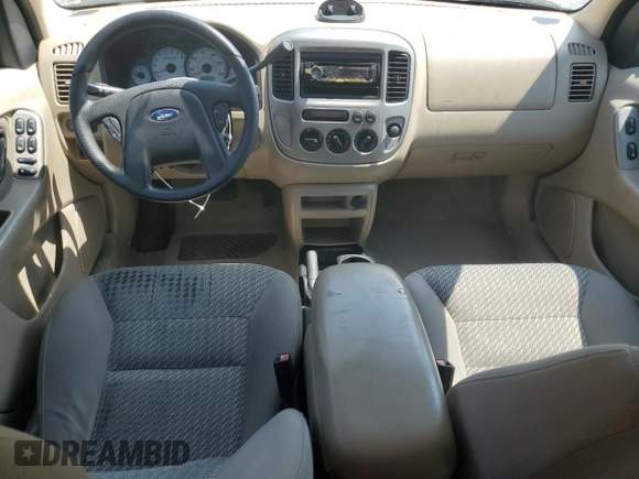 2004 Ford Escape XLT with VIN 1FMCU03134KB53192, listed as a Copart auction lot 62178075 with 223,637 mi miles and Salvage title. Bid and sale history available at DreamBid. Image 8.