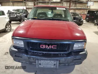 1997 GMC Sonoma with VIN 1GTCS1443V8519157, listed as a Copart auction lot 44656335 with 121,106 mi miles and Clean Title. Bid and sale history available at carsss.com. Image 5.