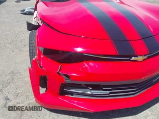 2017 Chevrolet Camaro 1LT z VIN 1G1FB1RS4H0201483, wystawiony jako IAAI lot #42313718 z przebiegiem 84 031 mil mil oraz . Historia ofert i sprzedaży dostępna na DreamBid. Obrazek 20.