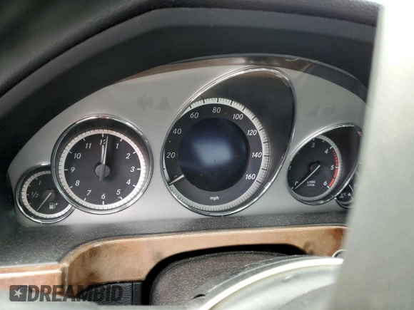 2013 Mercedes-Benz E-Class E 350 Luxury BlueTEC with VIN WDDHF2EB8DA675544, listed as a Copart auction lot 48018685 with 0 mi miles and Salvage Title. Bid and sale history available at carsss.com. Image 9.