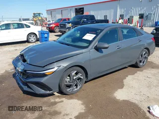2024 Hyundai Elantra SEL с VIN KMHLS4DG2RU724506, выставлен на аукционе IAAI как лот 42285045 с пробегом 37 998 миль миль и . История ставок и продаж доступна на DreamBid. Изображение 17.
