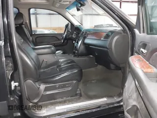 2007 GMC Yukon XL SLT with VIN 1GKFK16377R203165, listed as a IAAI auction lot 41622346 with 315,618 mi miles. Bid and sale history available at carsss.com. Image 5.