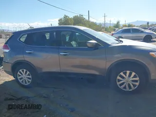 2015 Nissan Rogue SL with VIN 5N1AT2MV7FC855911, listed as a IAAI auction lot 42028725 with 113,409 mi miles. Bid and sale history available at carsss.com. Image 13.