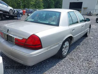 2004 Mercury Grand Marquis LS Premium z VIN 2MEFM75W04X634791, wystawiony jako IAAI lot #42482387 z przebiegiem 133 145 mil mil oraz . Historia ofert i sprzedaży dostępna na DreamBid. Obrazek 4.