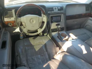 2004 Lincoln Navigator Luxury with VIN 5LMFU27R64LJ07484, listed as a Copart auction lot 45623885 with 171,972 mi miles and Clean Title. Bid and sale history available at carsss.com. Image 8.