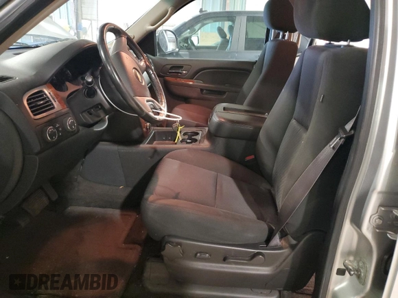 2013 Chevrolet Avalanche LS with VIN 3GNTKEE78DG130546, listed as a Copart auction lot 81317134 with 164,240 mi miles and Salvage Title. Bid and sale history available at carsss.com. Image 7.