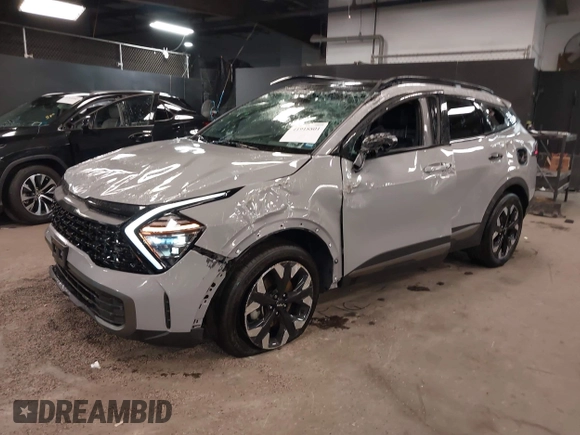 2024 Kia Sportage X-Line with VIN 5XYK6CDF2RG177261, listed as a IAAI auction lot 41918801 with 9,100 mi miles and . Bid and sale history available at carsss.com. Image 2.