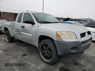 2007 Mitsubishi Raider LS with VIN 1Z7HC22KX7S125465, listed as a Copart auction lot 83835744 with 88,063 mi miles and Clean Title. Bid and sale history available at carsss.com. Image 4.