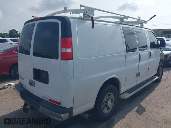 2018 Chevrolet Express Cargo with VIN 1GCWGAFG2J1908512, listed as a IAAI auction lot 42376707 with 148,081 mi miles and . Bid and sale history available at DreamBid. Image 4.