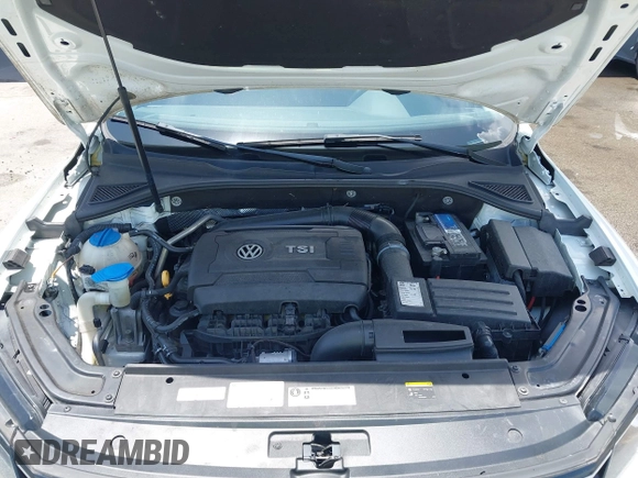 2016 Volkswagen Passat S z VIN 1VWAT7A33GC056162, wystawiony jako IAAI lot #42476725 z przebiegiem 88 872 mil mil oraz . Historia ofert i sprzedaży dostępna na DreamBid. Obrazek 10.