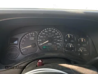 2002 GMC Yukon XL SLT with VIN 1GKEC16Z22J147480, listed as a Copart auction lot 88501475 with 180,180 mi miles and Salvage Title. Bid and sale history available at carsss.com. Image 9.