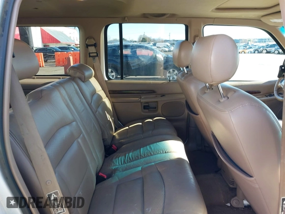 2000 Ford Explorer с VIN 1FMZU85P5YZB46204, выставлен на аукционе IAAI как лот 41550252 с пробегом 243 013 миль миль и . История ставок и продаж доступна на DreamBid. Изображение 8.