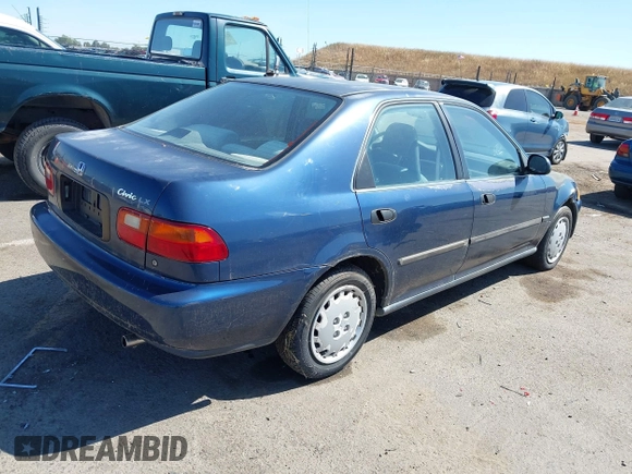 1994 Honda Civic z VIN 1HGEG8650RL029482, wystawiony jako IAAI lot #42268680 z przebiegiem 121 988 mil mil oraz . Historia ofert i sprzedaży dostępna na DreamBid. Obrazek 4.