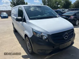 2017 Mercedes-Benz Metris Cargo z VIN WD3PG2EA1H3262363, wystawiony jako IAAI lot #42469860 z przebiegiem 56 341 mil mil oraz . Historia ofert i sprzedaży dostępna na DreamBid. Obrazek 8.