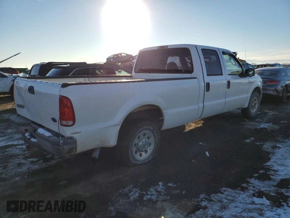 2005 Ford Super Duty F-250 XL with VIN 1FTSW20505EB32152, listed as a Copart auction lot 41635435 with 176,471 mi miles and Salvage Title. Bid and sale history available at carsss.com. Image 3.