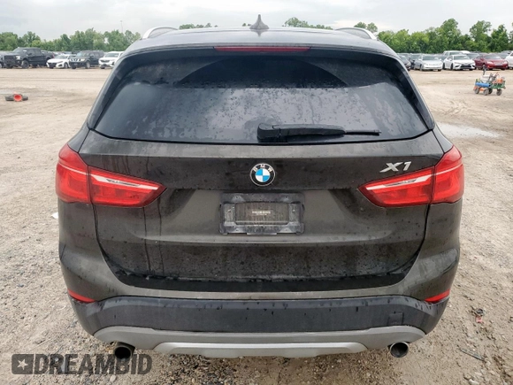 2017 BMW X1 xDrive28i z VIN WBXHT3C35H5F71683, wystawiony jako Copart lot #57761785 z przebiegiem 78 220 mil mil oraz Czysty tytuł • Clean title. Historia ofert i sprzedaży dostępna na DreamBid. Obrazek 6.