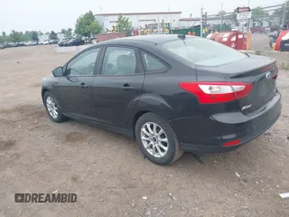 2013 Ford Focus SE с VIN 1FADP3F28DL233478, выставлен на аукционе IAAI как лот 42496224 с пробегом 108 412 миль миль и . История ставок и продаж доступна на DreamBid. Изображение 3.