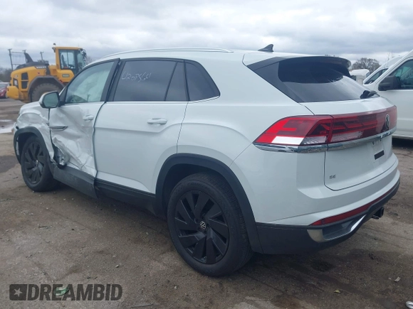 2024 Volkswagen Atlas SE с VIN 1V2HE2CAXRC235388, выставлен на аукционе IAAI как лот 42077564 с пробегом 18 582 миль миль и . История ставок и продаж доступна на DreamBid. Изображение 3.
