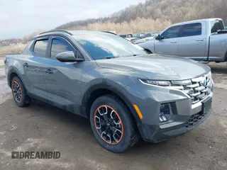 2024 Hyundai Santa Cruz SEL z VIN 5NTJCDAE2RH078830, wystawiony jako IAAI lot #41684174 z przebiegiem 17 814 mil mil oraz . Historia ofert i sprzedaży dostępna na DreamBid. Obrazek 1.