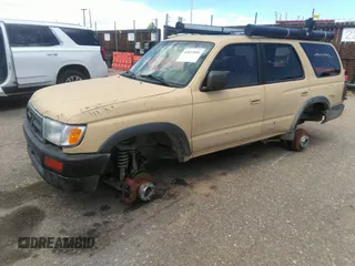 1998 Toyota 4Runner SR5 z VIN JT3HN86R3W0177146, wystawiony jako IAAI lot #42073056 z przebiegiem 318 147 mil mil oraz . Historia ofert i sprzedaży dostępna na DreamBid. Obrazek 2.
