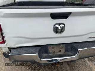 2019 Ram 2500 Tradesman with VIN 3C6UR5CL6KG598109, listed as a IAAI auction lot 42792700 with 167,668 mi miles and . Bid and sale history available at DreamBid. Image 38.