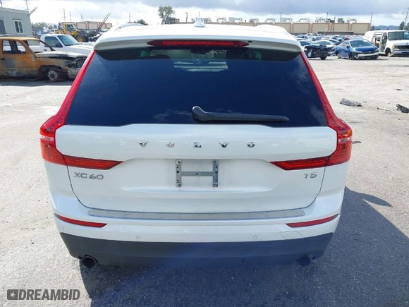 2019 Volvo XC60 Momentum with VIN LYV102DK8KB255769, listed as a IAAI auction lot 41573224 with 45,249 mi miles. Bid and sale history available at carsss.com. Image 16.