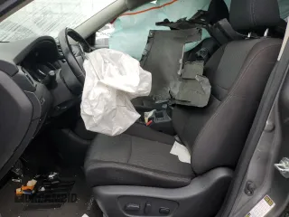 2020 Nissan Rogue SV with VIN JN8AT2MT0LW007628, listed as a Copart auction lot 44175505 with 81,579 mi miles and Salvage Title. Bid and sale history available at carsss.com. Image 7.