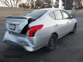 2015 Nissan Versa SV with VIN 3N1CN7AP0FL800136, listed as a IAAI auction lot 41889290 with 158,022 mi miles. Bid and sale history available at carsss.com. Image 4.