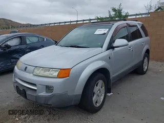 2005 Saturn VUE with VIN 5GZCZ53495S854140, listed as a IAAI auction lot 42057703 with 134,146 mi miles. Bid and sale history available at carsss.com. Image 2.