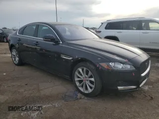 2018 Jaguar XF 25t Premium with VIN SAJBJ4FX8JCY69691, listed as a Copart auction lot 85306234 with 50,143 mi miles and Salvage Title. Bid and sale history available at carsss.com. Image 4.