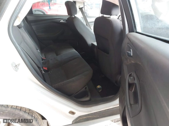 2016 Ford Focus SE with VIN 1FADP3F21GL302113, listed as a IAAI auction lot 41560346 with 169,430 mi miles. Bid and sale history available at carsss.com. Image 8.