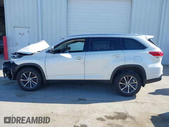 2019 Toyota Highlander SE with VIN 5TDJZRFH4KS568084, listed as a IAAI auction lot 41996726 with 88,892 mi miles and . Bid and sale history available at DreamBid. Image 14.